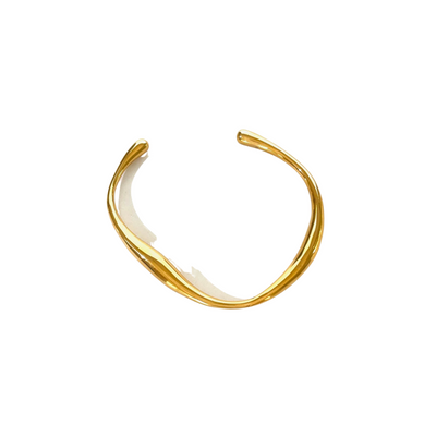 Curve Bracelete